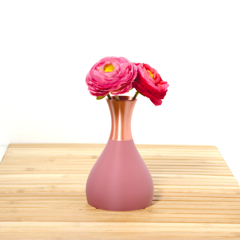 Rose Potions Vase with rose gold, 3D printed by Mewse